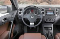 Dashboard Volkswagen Tiguan I