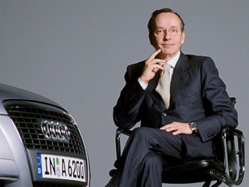 Вальтер Мария Де Сильва, пришедший из Audi, сменил Мурата Гунака на посту главного дизайнера…