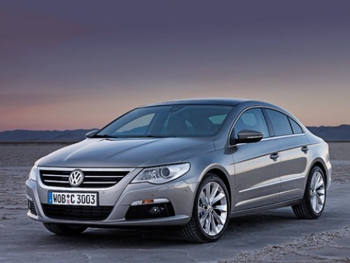С помощью Passat CC Volkswagen определённо нацелился навести шороху в бизнес-классе. И если игра в…