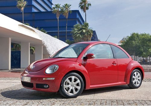 Нынешние хэтчбек и кабриолет New Beetle выпускаются на заводе в Мексике с 1998 года. В разное время…