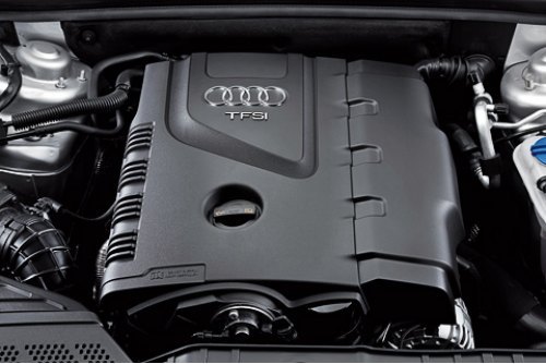 Наддувная «четверка» 2.0 TFSI, устанавливающаяся в частности на Audi A4, Volkswagen Scirocco и…