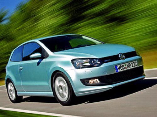 Среди «зелёных» пятиместных хэтчбеков свежевыпущенный Polo BlueMotion выглядит привлекательнее и…