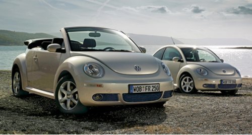 Volkswagen New Beetle и его открытая версия для рынка США выпускаются на мексиканском заводе…