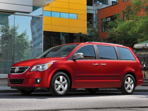 Семейный минивэн Volkswagen Routan, построенный на агрегатах моделей Town & Country и Grand…