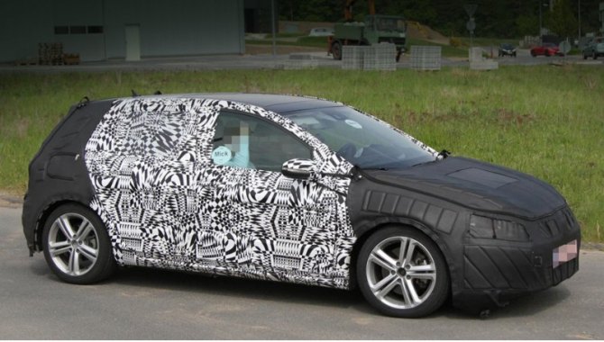 Седьмое поколение Гольфа должно дебютировать в Париже в сентябре, а GTI-версия — весной 2013 года в…