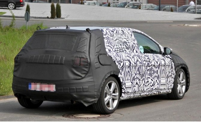Разгон с места до сотни у нового хэтча GTI займет шесть секунд с небольшим.