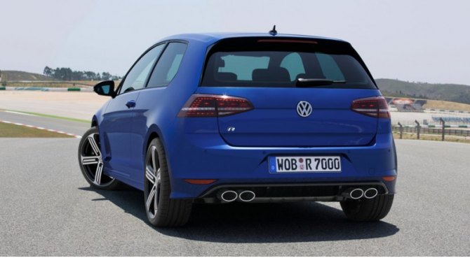 Хот-хэтч на 20 мм ниже стандартной модели Volkswagen Golf.