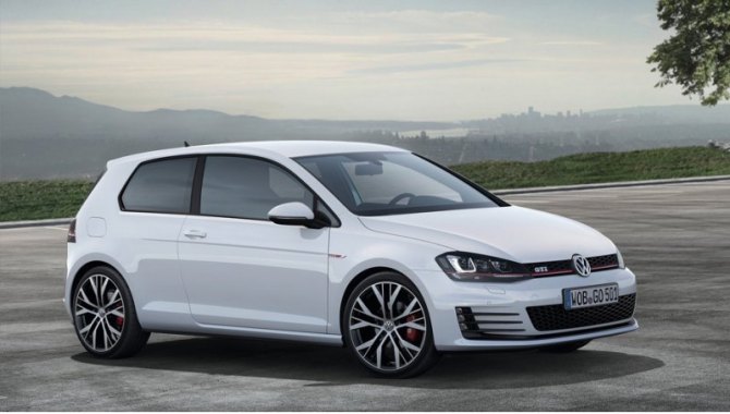 В нынешнем поколении Volkswagen Golf GTI стал мощнее — 220 л.с. против прежних 211 сил, быстрее на…