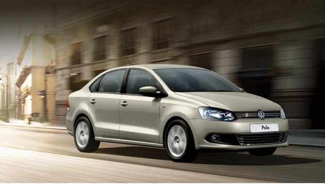 Седан Volkswagen Polo в своё время создавался как бюджетная модель для борьбы с «первым» Логаном.…