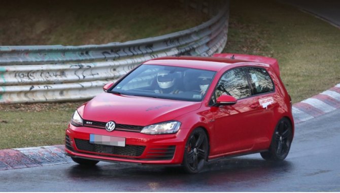 На капоте видна надпись Sport, но предполагается, что новую вариацию назовут GTI Club Sport.
