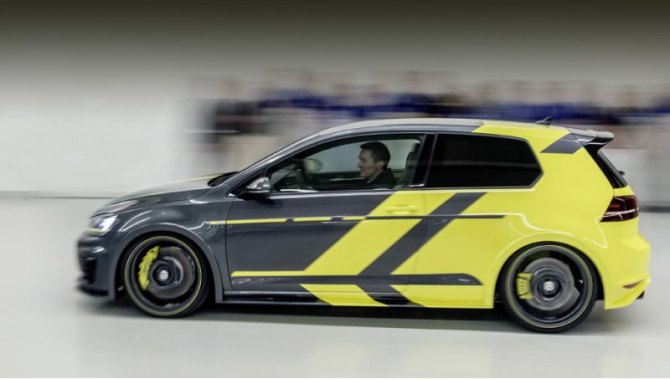 Шоу-кар Golf GTI Dark Shine — продолжатель дела молодёжного GTI Wolfsburg Edition, показанного в…