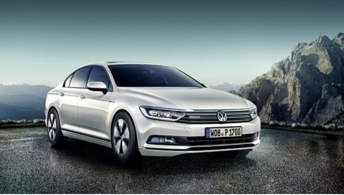 В Старом Свете Passat BlueMotion стоит от 29 495 евро за седан и от 30 500 — за универсал.