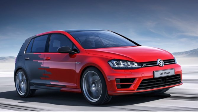 Внешне концепт R Touch мало отличим от серийного Гольфа. Цветовая схема для окраски шоу-кара — та…