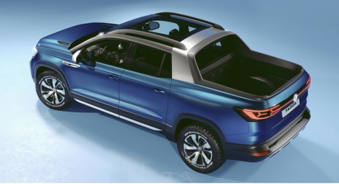 Шеф-дизайнер марки Volkswagen Клаус Бишофф считает: «ДНК Тарока добавляет волнующую динамику в…