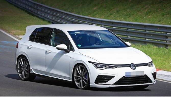 Volkswagen Golf R следующей генерации оснастят подключаемым полным приводом с многодисковой муфтой…