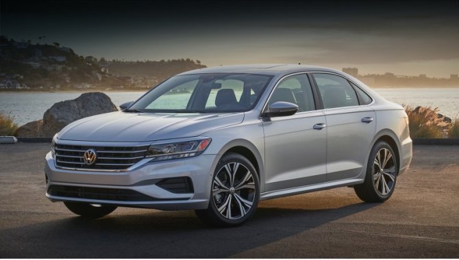 В Штатах официальные продажи модели Volkswagen Passat начались в 1990 году с поколения B3, но…