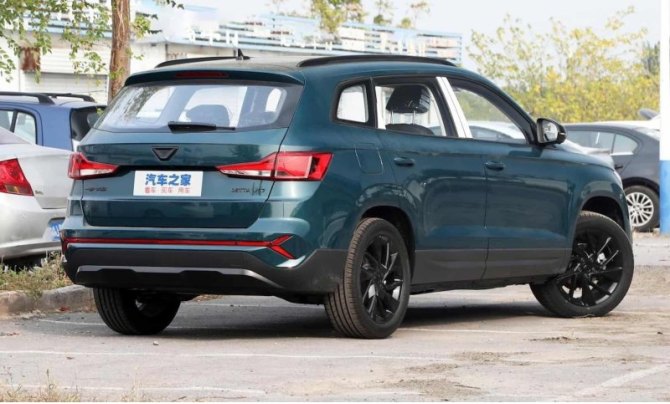 Напомним, не так давно кроссоверы Jetta VS5 и Jetta VS7 появились и на российском рынке, куда…