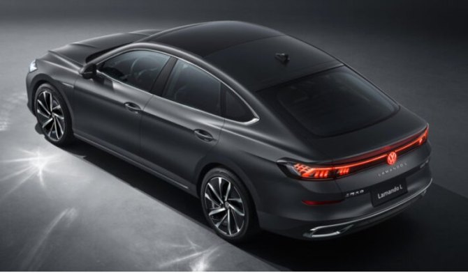 Volkswagen Lamando первого поколения, появившийся еще в 2014-м, был классическим седаном. Модель…