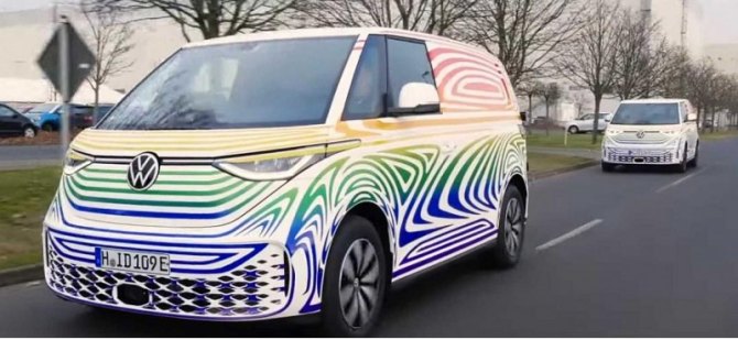 Компания Volkswagen показала микроавтобус Volkswagen ID.Buzz со всех сторон на видео
