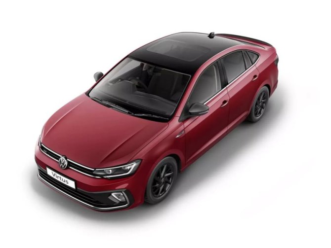 Объем багажника составляет 521 литр, как у Skoda Slavia. VW Virtus доступен с двумя вариантами…