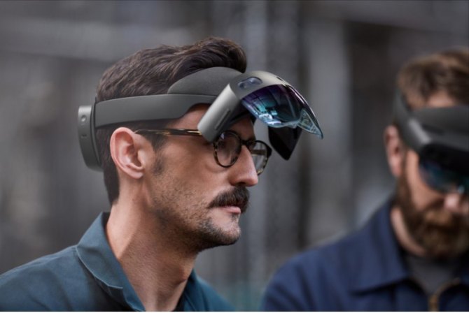 Разработка дается нелегко, поскольку софтверный гигант отметил, что HoloLens использует два…