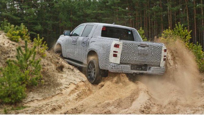 Для нового Amarok запланированы комплектации High-End Panamericana и Aventura, которые позаимствуют…