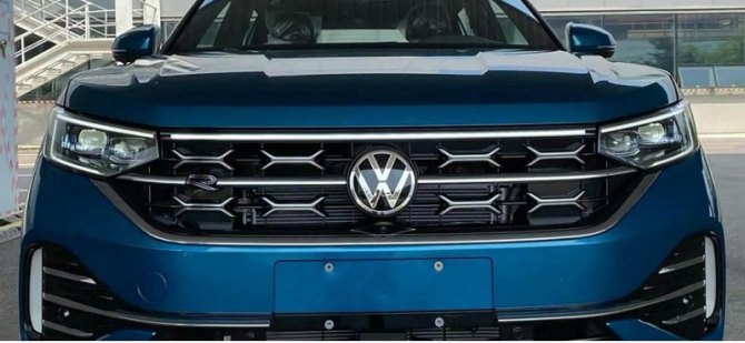 Компания Volkswagen представила обновленную версию кроссовера Tayron R-Line