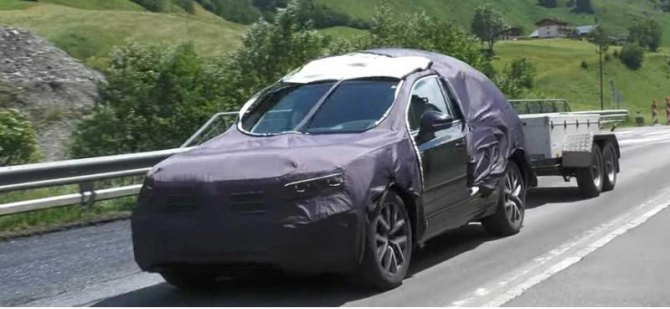 На тестах замечен прототип кроссовера VW Touareg 2023 года