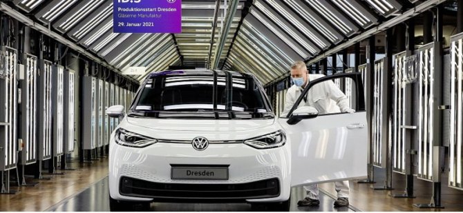 Компания Volkswagen накапливает ветровые стекла из-за опасений его дефицита в 2022 году
