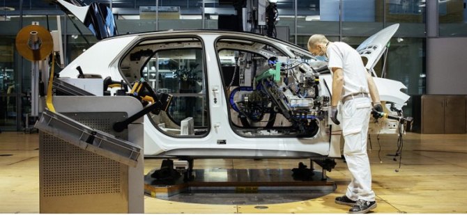 Компания Volkswagen ожидает сохранение проблемы нехватки чипов в 2024 году