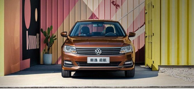 В России начались продажи седана Volkswagen Lavida Qihang из КНР по цене 2,2 млн рублей