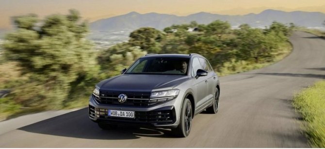 Компания Фольксваген представила рестайлинговый кроссовер Touareg для США