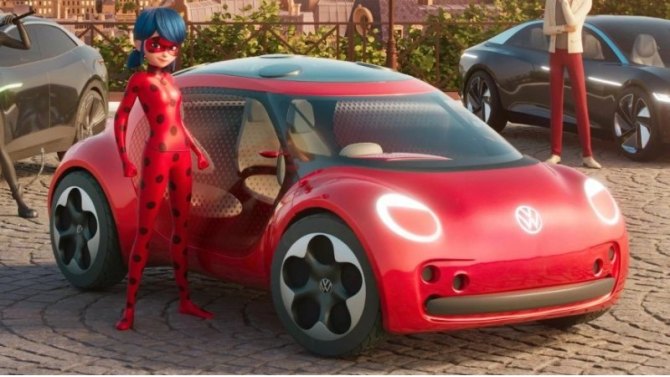 По габаритам автомобиль похож на последний серийный Beetle, производство которого завершилось в…