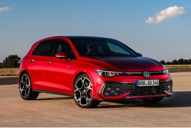 Исполнение Golf GTE имеет общую выжимную силу в 268 л.с., которая передается на головную ось с…
