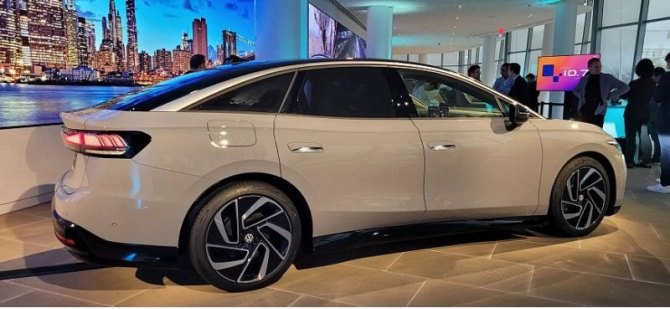 Американский VW ID.7 будет продаваться с опциями заднего и полного привода