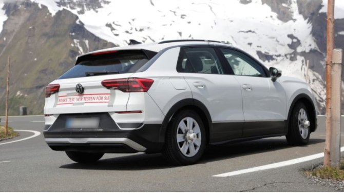 Что касается силовых агрегатов, то новый VW T-Roc, как ожидается, будет использовать знакомую…