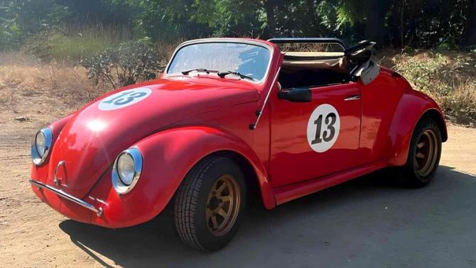 Укороченный кабриолет Beetle: магия ветра и дождевой сюрприз