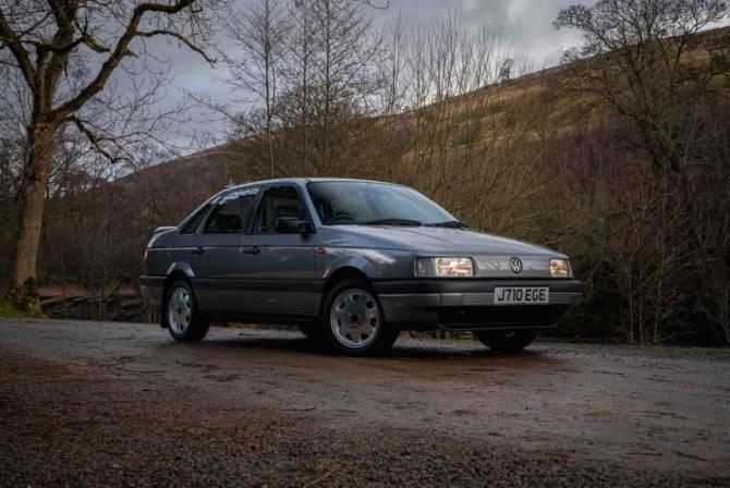 Volkswagen Passat B3, выставленный на аукцион в Великобритании