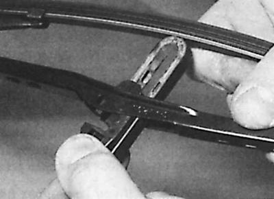 If the wiper blades are damaged or worn, they must be replaced. Periodic replacement of wiper…