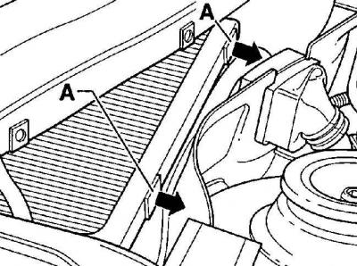 1. Open the hood. Remove the rubber seal (1) of the water collection cavity up to the middle of the…