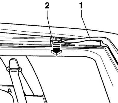 1. Open the hatch completely.