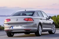 Passat B8 sedan, pogled straga