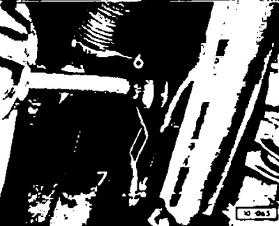 Release the spring clamp on the heating air duct 6 and disconnect the air duct. Disconnect the left…