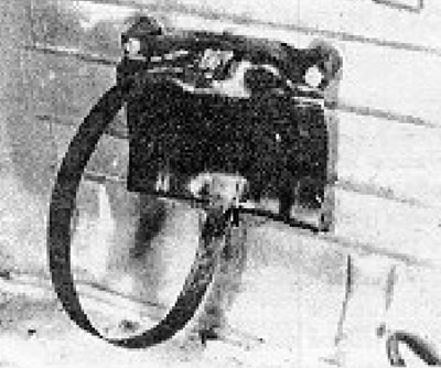Фотографија 2.9. Стезаљка за монтажу филтера за ваздух.