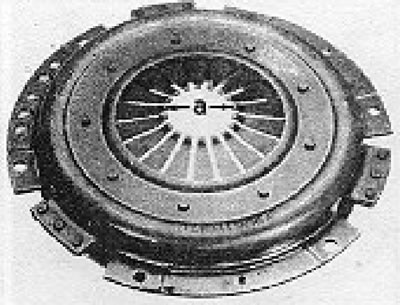 13.46. ábra Kisebb axiális felület átmérőjű membránrugó: Átmérő a 1982 előtt = 55 mm; 1982 után =…