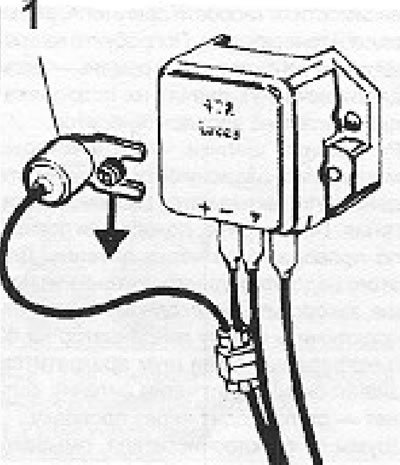 13.71. ábra. Elektronikus feszültségszabályozó rádióinterferenciájának elnyomása (13B. szakasz): 1…