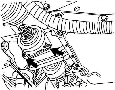 Рис. 247. Болты крепления (показаны стрелками) подшипника промежуточного вала
