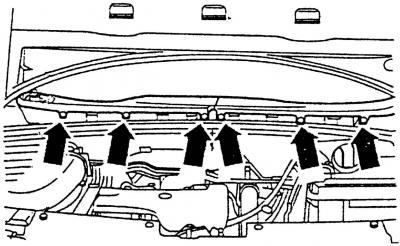Рис. 347. Места крепления решетки (показаны стрелками)