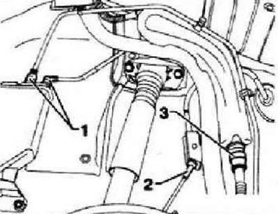 Открутить правое заднее колесо. Снять задний правый подкрылок. Отсоединить вентиляционные…
