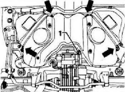 Отвернуть болт крепления «1». Открутить бандаж и крепежные болты «стрелки». При этом топливный бак…
